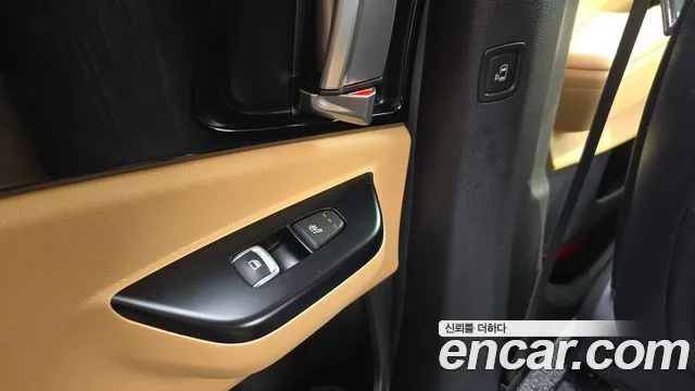 Kia Canival Carnival 4 поколение Бензин 9 мест Prestige — Фото автомобиля 19