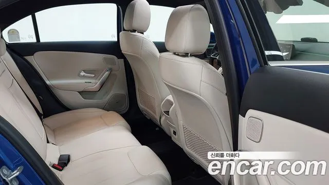 Mercedes-Benz A-Class W177 — Фото автомобиля 10