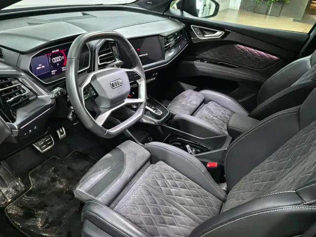Audi Q4 e-tron — Фото автомобиля 9