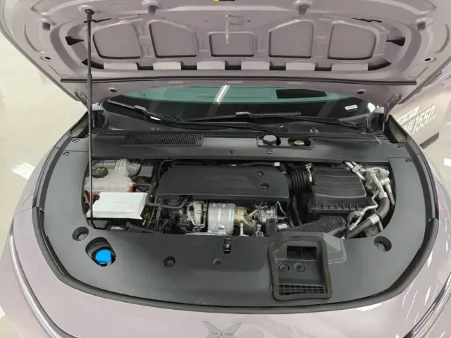 Xpeng P7+ — Фото автомобиля 23