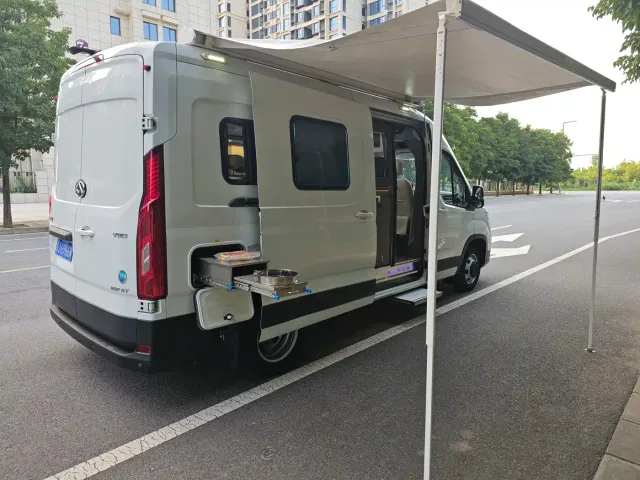 Maxus SAIC Maxus MAXUS V90 RV — Фото автомобиля 9