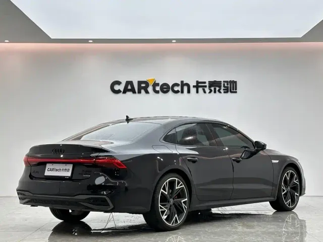 Audi A7L — Фото автомобиля 5