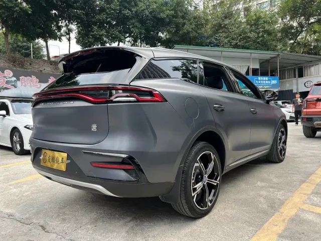 BYD Tang — Фото автомобиля 18