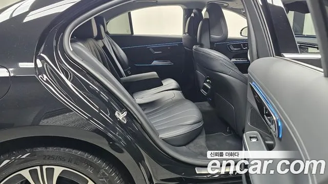 Mercedes-Benz E-Class W214 — Фото автомобиля 10