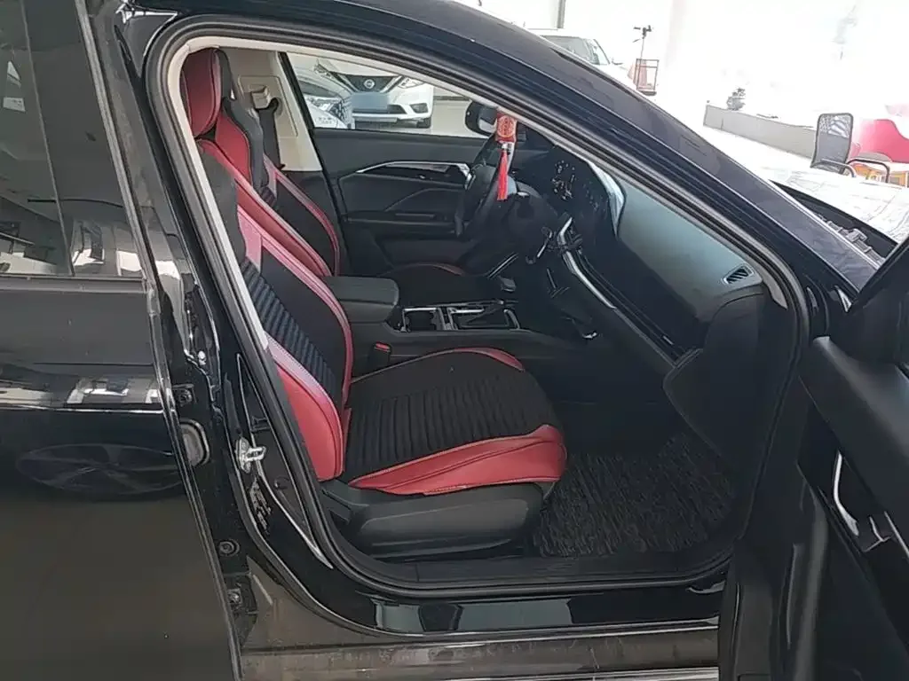 Besturn Besturn B70 2022 3rd Gen 1.5T Auto Joy Edition — Фото автомобиля 24