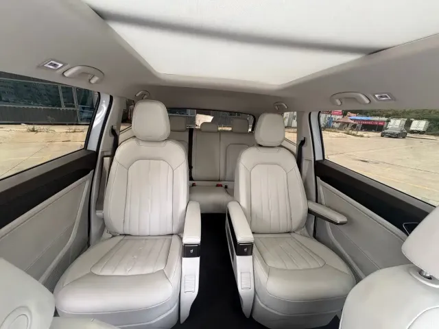Volkswagen Viloran 2024 330TSI Luxury Edition — Фото автомобиля 9