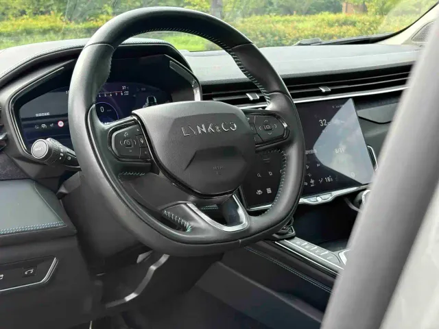 Lynk & Co 05 — Фото автомобиля 7