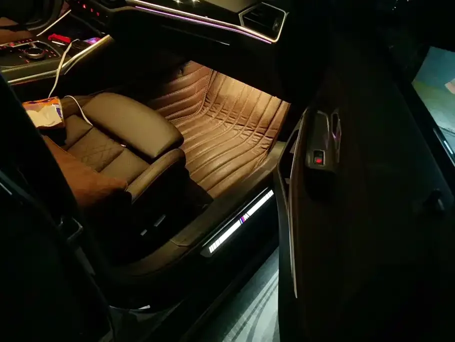 BMW BMW 3 Series 2023 325Li M Sport Black Night Package — Фото автомобиля 8