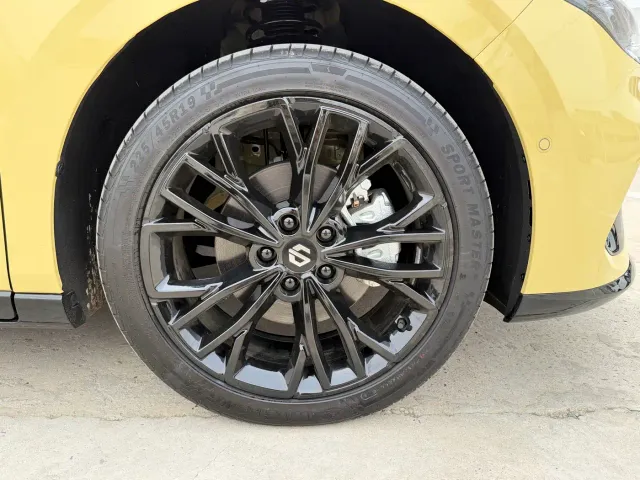 Leapmotor Lafa 5 — Фото автомобиля 19