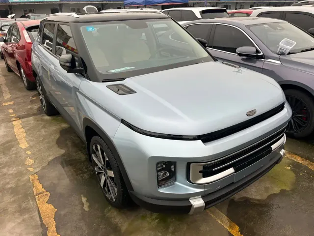 Geely ICON — Фото автомобиля 3