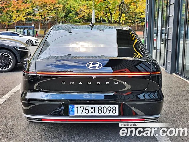 Hyundai Grandeur GN7 — Фото автомобиля 4