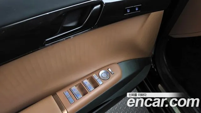 Hyundai Grandeur GN7 — Фото автомобиля 27