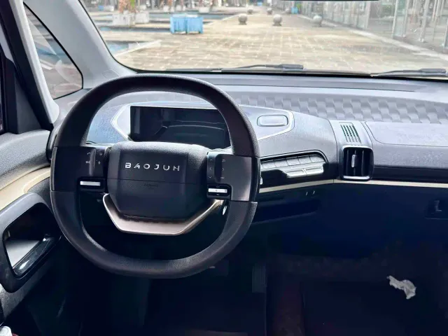 Baojun KiWi EV — Фото автомобиля 10
