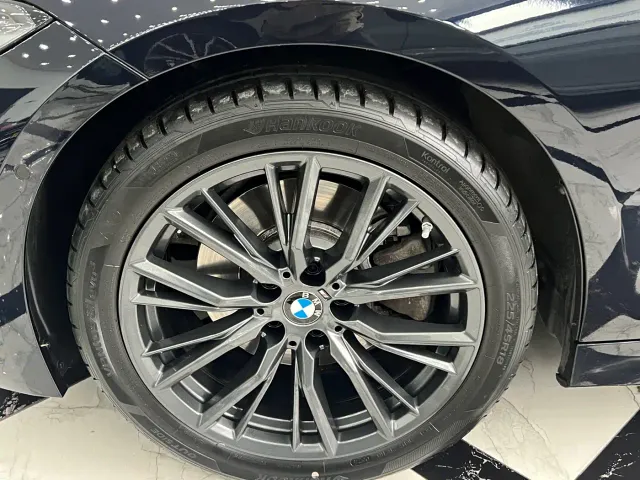 BMW 3 Series — Фото автомобиля 16