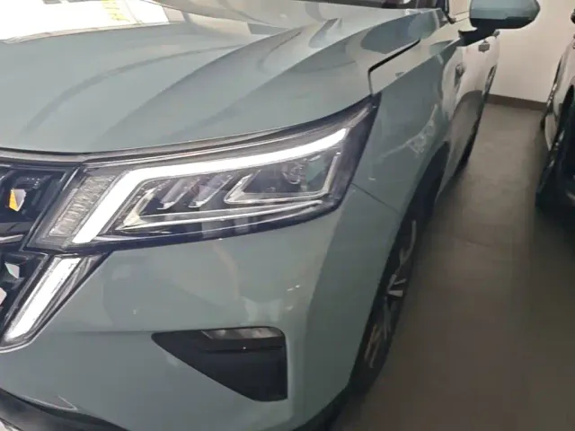 Wuling Asta — Фото автомобиля 14
