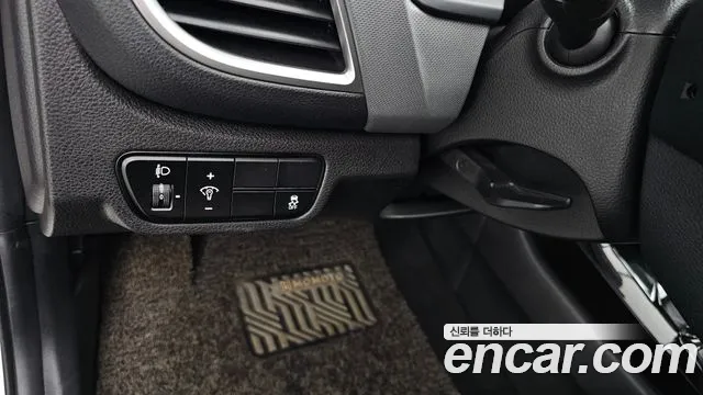 Kia Seltos New — Фото автомобиля 24