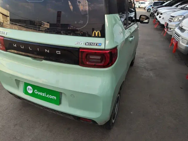 Wuling Hongguang Mini EV — Фото автомобиля 7