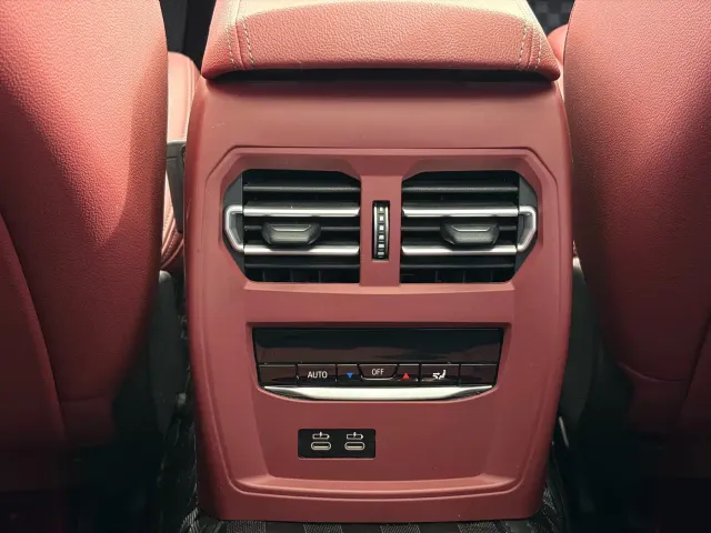 BMW 3 Series — Фото автомобиля 9