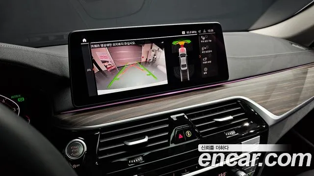 BMW 5-Series 5 серия (G30) 530i xDrive Luxury — Фото автомобиля 16