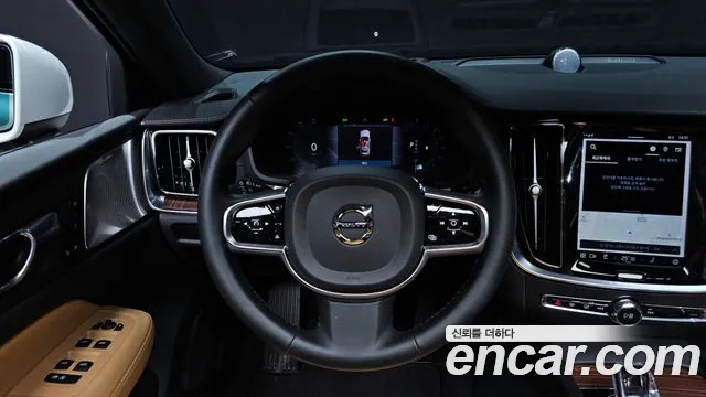 Вольво V60 V60 Cross Country 2 поколение B5 Ultimate AWD — Фото автомобиля 13