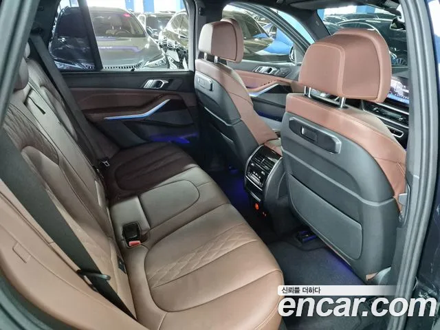 BMW X5 xDrive 40i M Sport — Фото автомобиля 19