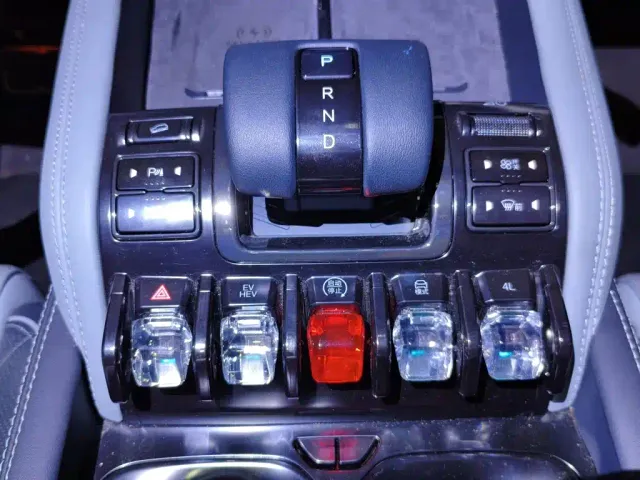 BYD FangChengBao Leopard 5 — Фото автомобиля 13