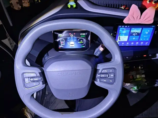 Wuling NanoEV — Фото автомобиля 6