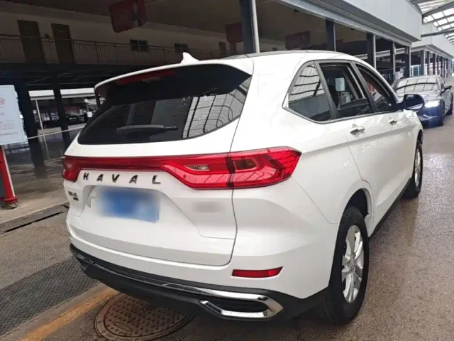 Haval M6 — Фото автомобиля 6