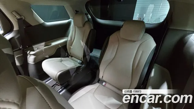 Kia Carnival Generation 4 — Фото автомобиля 19