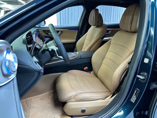 Mercedes-Benz E-Class — Фото автомобиля 8