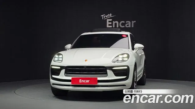 Porsche Macan — Фото автомобиля 3