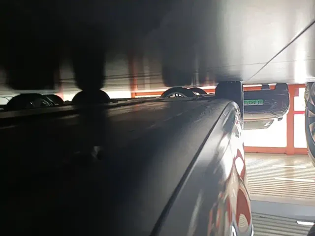 Tesla Model 3 — Фото автомобиля 21