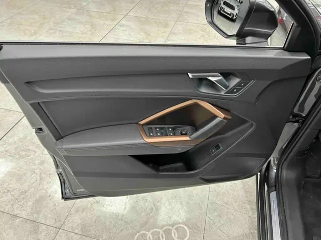 Audi Q3 — Фото автомобиля 15