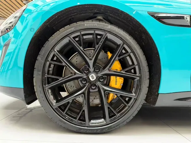Xiaomi SU7 — Фото автомобиля 22