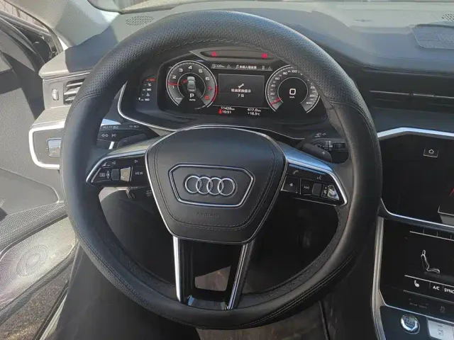 Audi A6L — Фото автомобиля 15