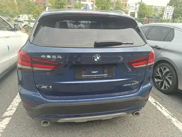BMW X1 — Фото автомобиля 5