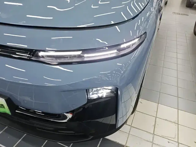 Leapmotor B10 — Фото автомобиля 23