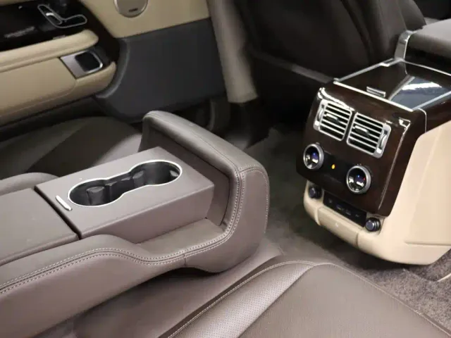 Land Rover Range Rover — Фото автомобиля 30