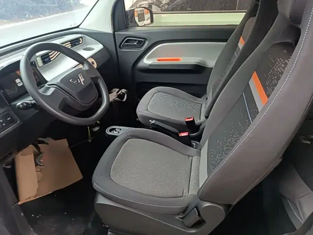 Wuling Hongguang Mini EV — Фото автомобиля 14