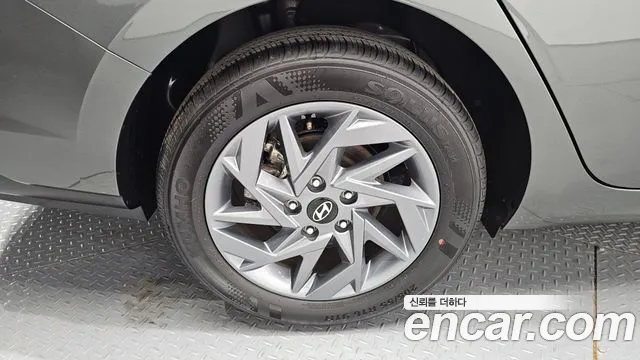 Hyundai AVANTE Новый Avante (CN7) — Фото автомобиля 5