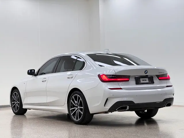 BMW 3 Series — Фото автомобиля 9