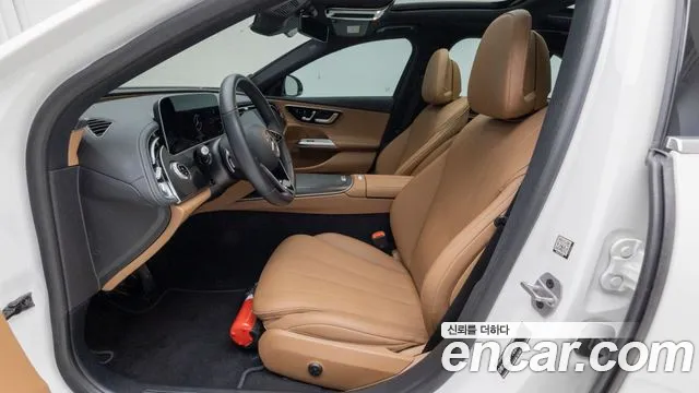 Mercedes-Benz E-Class W214 — Фото автомобиля 9