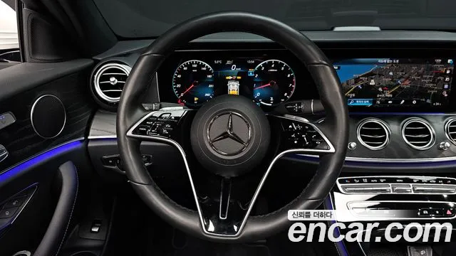 Mercedes-Benz E-Class — Фото автомобиля 13