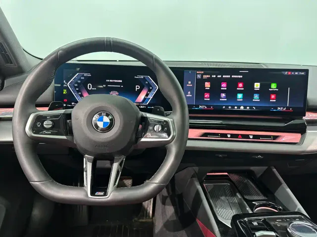 BMW 5 Series — Фото автомобиля 16