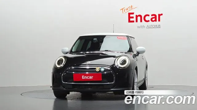 MINI Cooper — Фото автомобиля 3