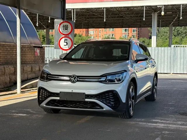 Фотография автомобиля — Volkswagen ID.6 Crozz
