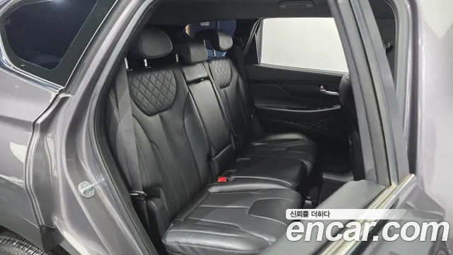 Hyundai Santa Fe Santa Fe (New) — Фото автомобиля 18