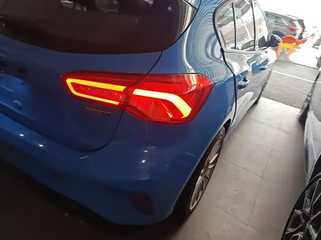 Ford Focus — Фото автомобиля 7