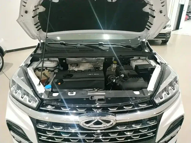 Chery Tiggo 8 — Фото автомобиля 19