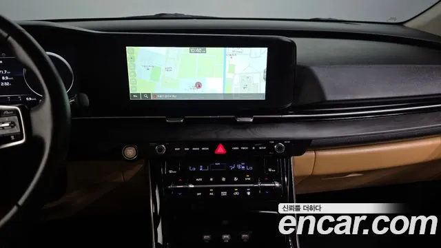 Kia Carnival Generation 4 — Фото автомобиля 20